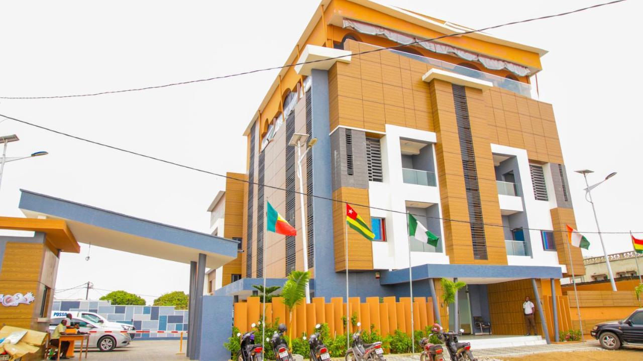 Hotel La Casa Cielo Котону Экстерьер фото