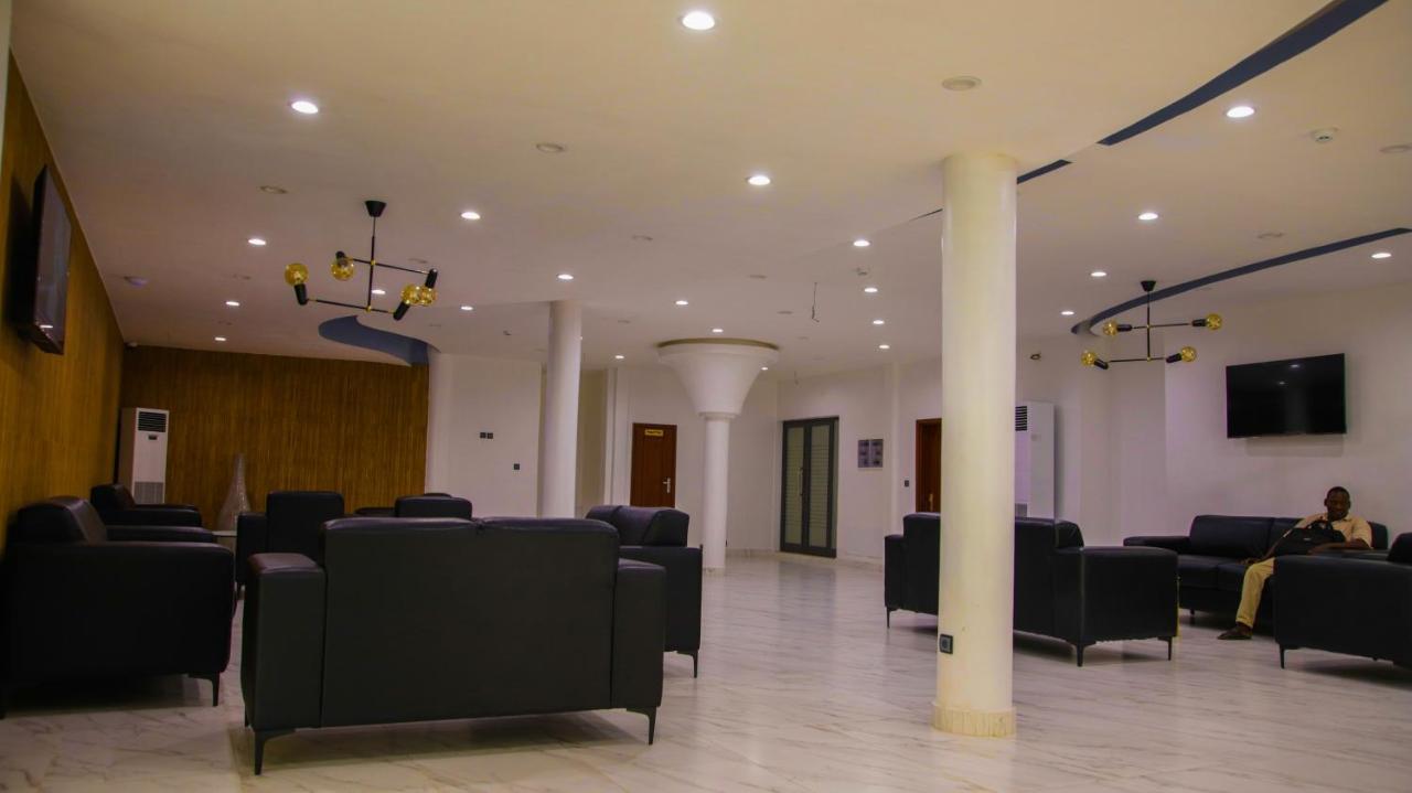Hotel La Casa Cielo Котону Экстерьер фото