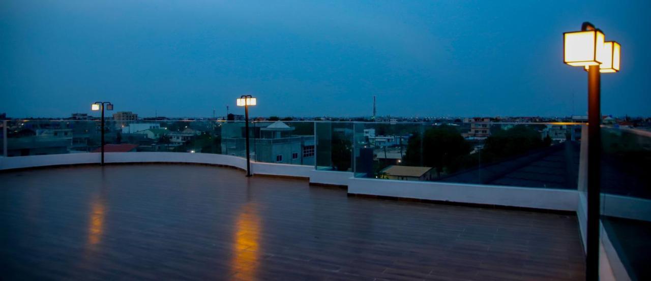 Hotel La Casa Cielo Котону Экстерьер фото