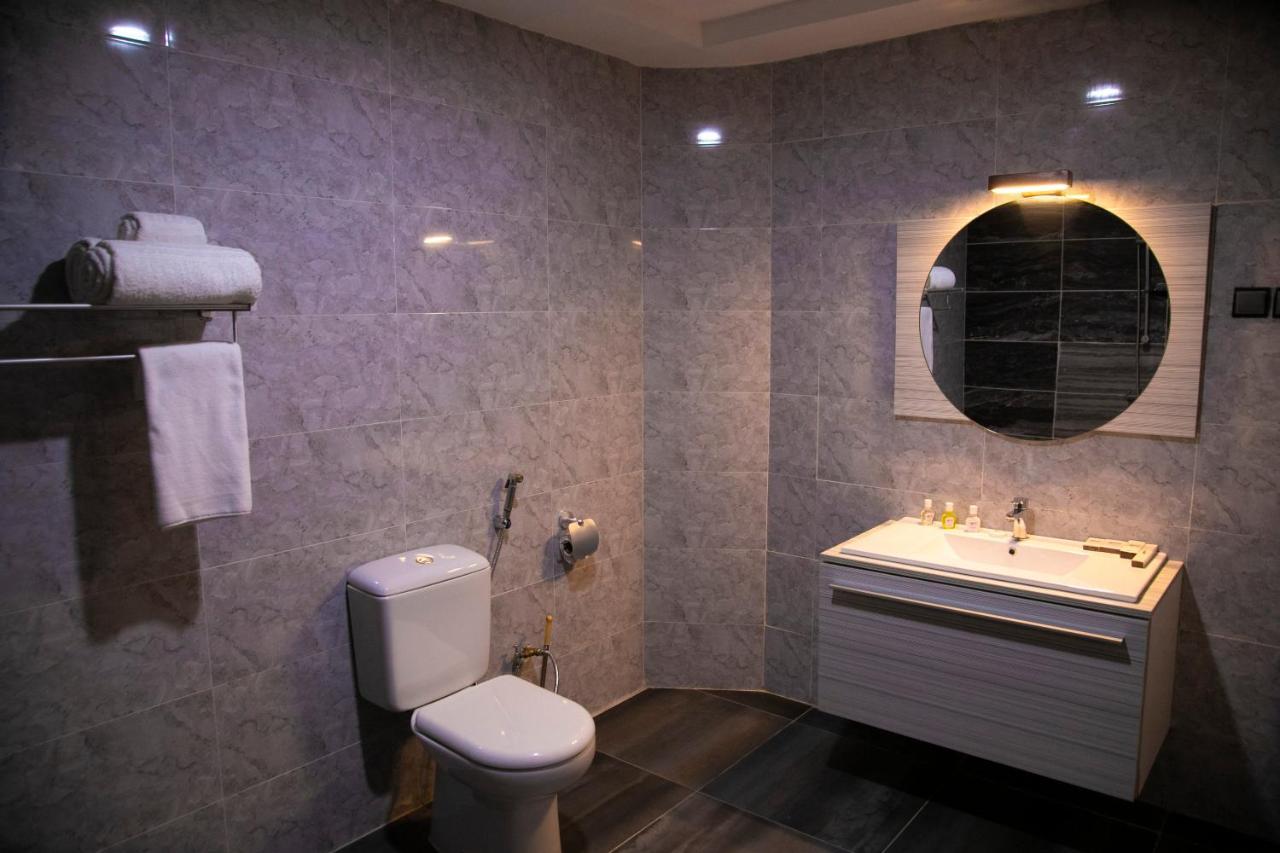 Hotel La Casa Cielo Котону Экстерьер фото