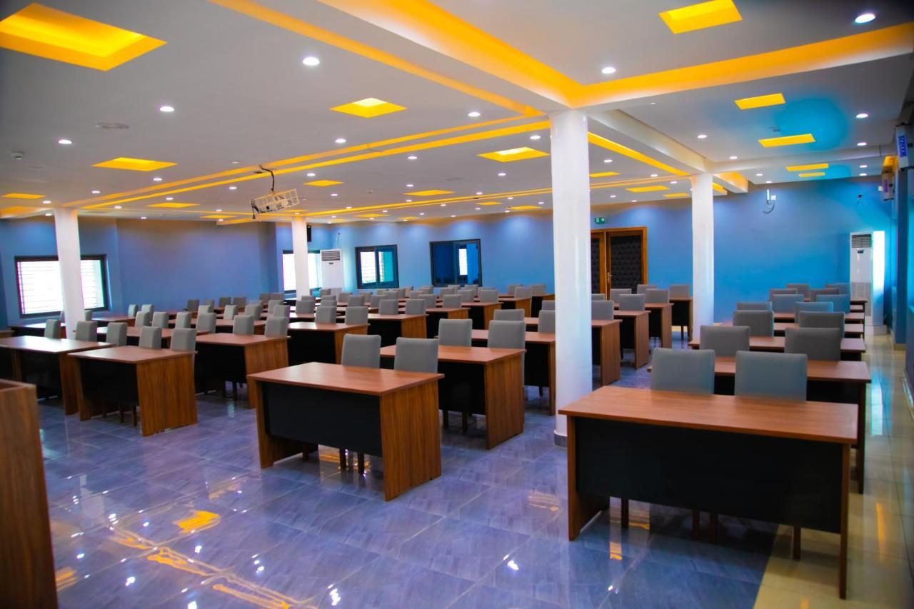 Hotel La Casa Cielo Котону Экстерьер фото