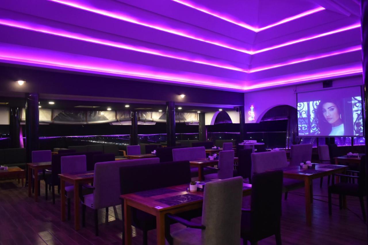 Hotel La Casa Cielo Котону Экстерьер фото
