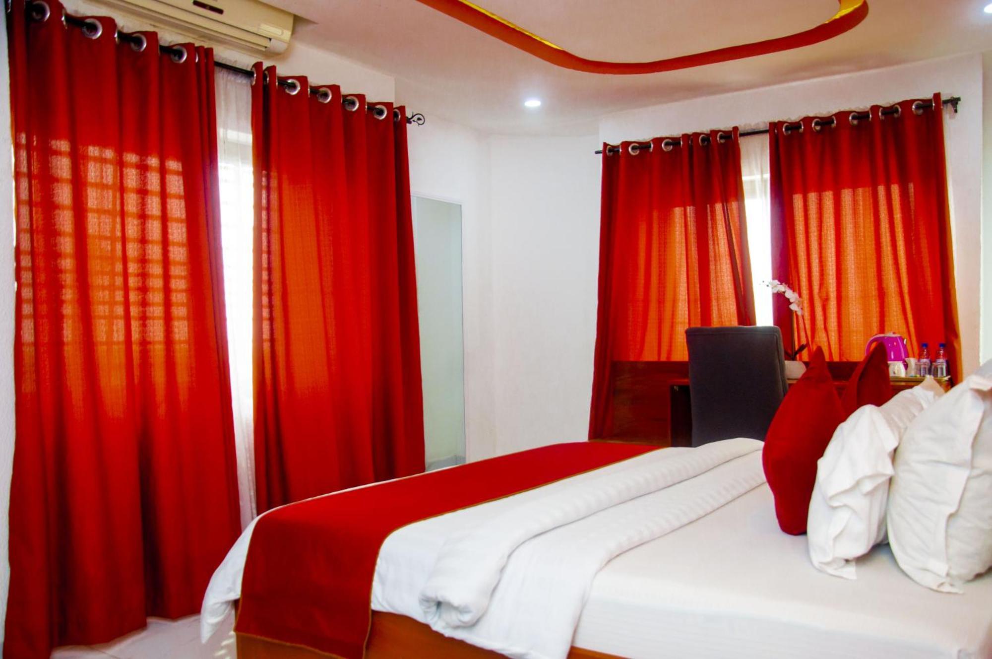 Hotel La Casa Cielo Котону Экстерьер фото